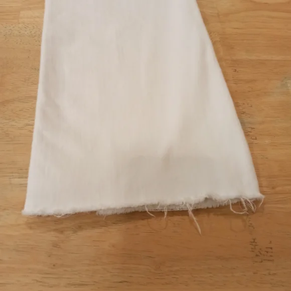 J Crew Flare Crop Jean in White Denim Signature Stretch Women's 25 - Picture 9 of 16